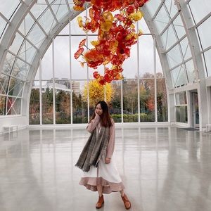 Meet your Posher, Joyce